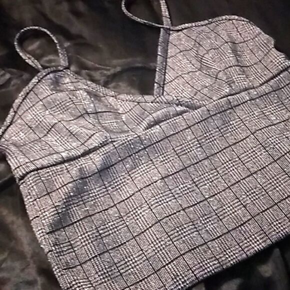OBJEX Silver Plaid Sparkle Croptop - Picture 2 of 12